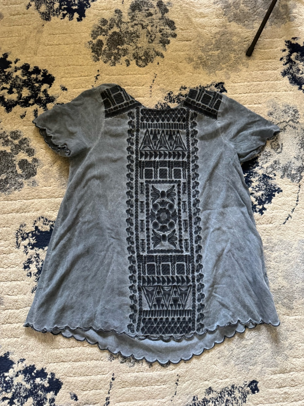 ANDREE BY UNIT Gray Embroidered Boho Tunic